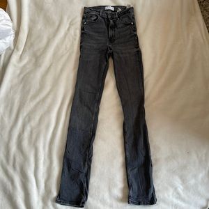 ZARA high rise slim straight jeans size 4 with side slit